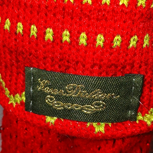 KAREN DIDION COLLECTION "WINE LIST ELF" WITH GRAPES (RETIRED) CHRISTMAS DECOR - Picture 7 of 11